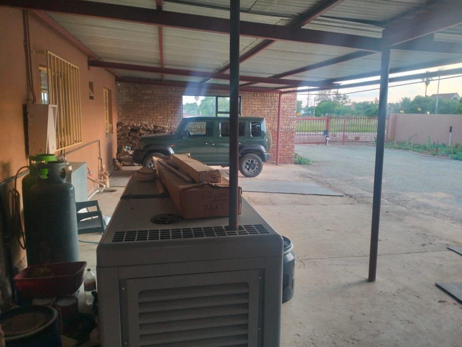 13 Bedroom Property for Sale in Bloemhof North West